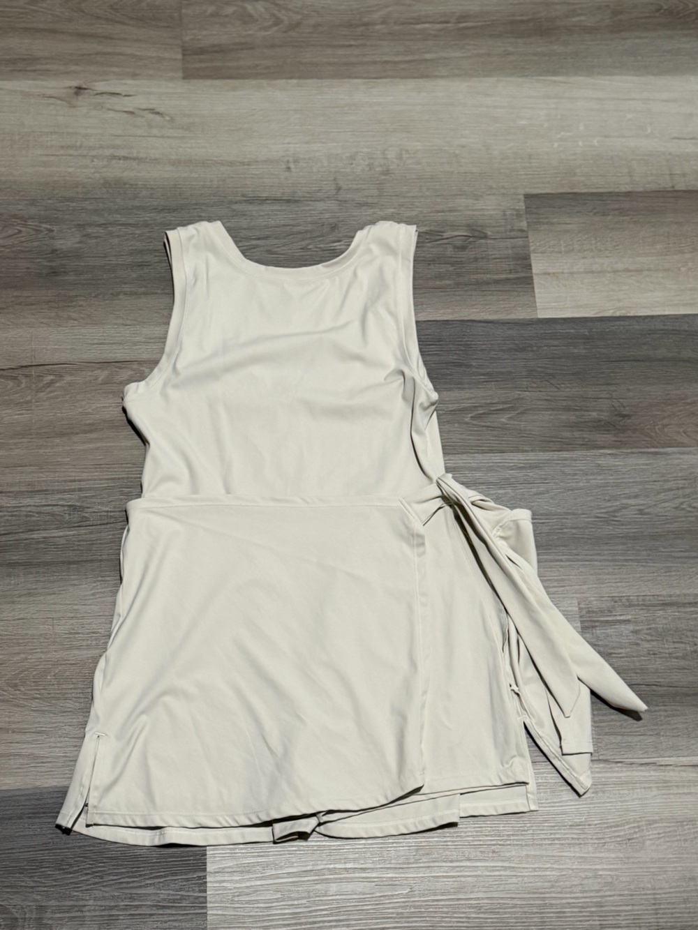 Women’s sleeveless tennis skort